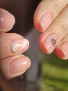 Gainage vsp rose fumé et nail art oeil